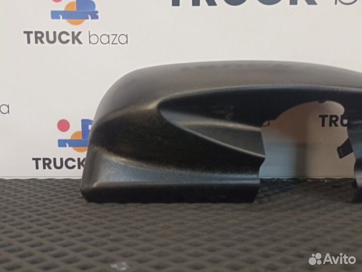 203900520 Накладка зеркала правая
