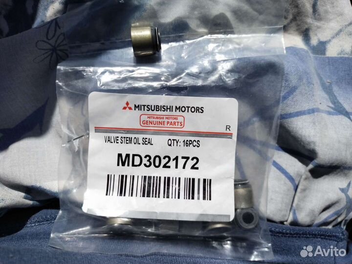 Маслосъёмные колпачки Митсубиси оригинал