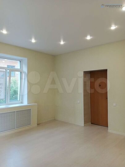 Комната 21,5 м² в 9-к., 2/3 эт.