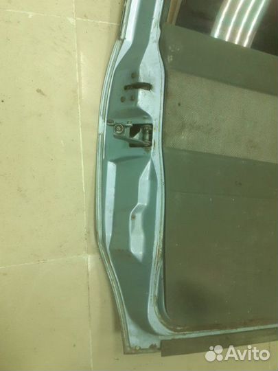 Дверь задняя левая Nissan Serena kajc23