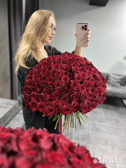 Розы живые цветы букеты доставка