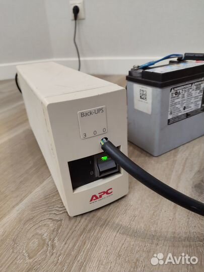 Ибп APC Back-UPS 300 с внешним аккумулятором