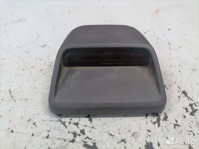 Стоп сигнал Nissan Bluebird 14