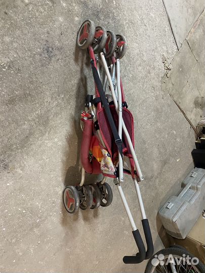 Прогулочная коляска трость