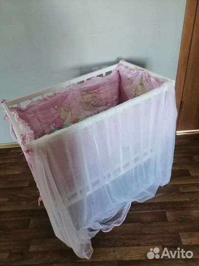 Детская кроватка