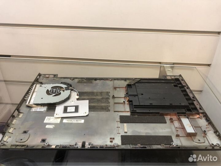 Ноутбук Lenovo v110-15IAP на запчасти