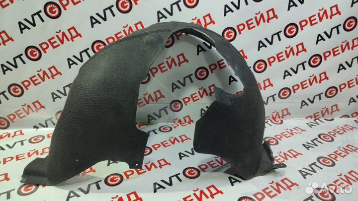 Подкрылок передний правый Audi Q7 4L cjtc