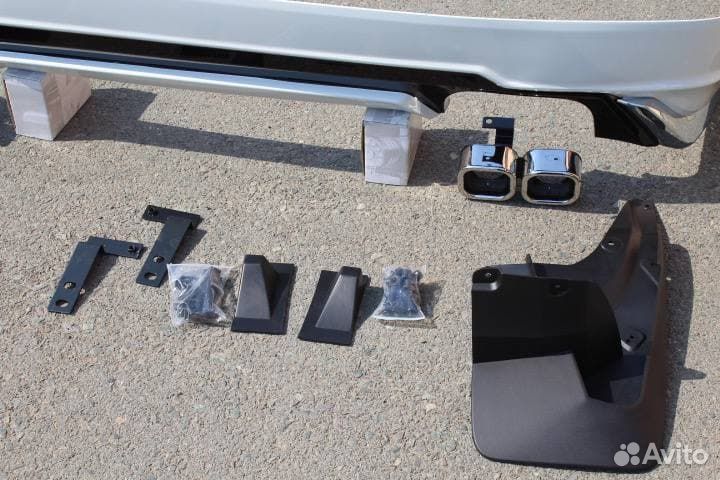 Prado 120 Задняя накладка губа Modellista V1NZ7