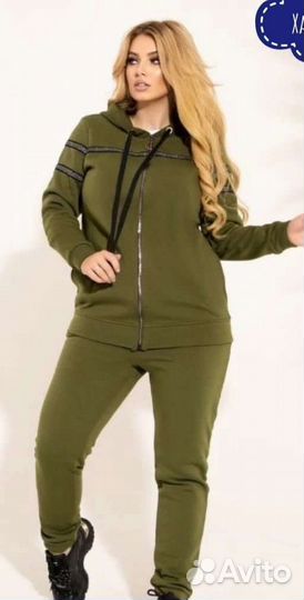 Спортивный костюм женский