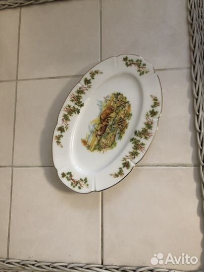 Блюдо фарфор
