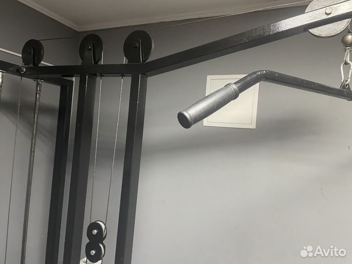 Силовой тренажер Тяга верхнего и среднего блока