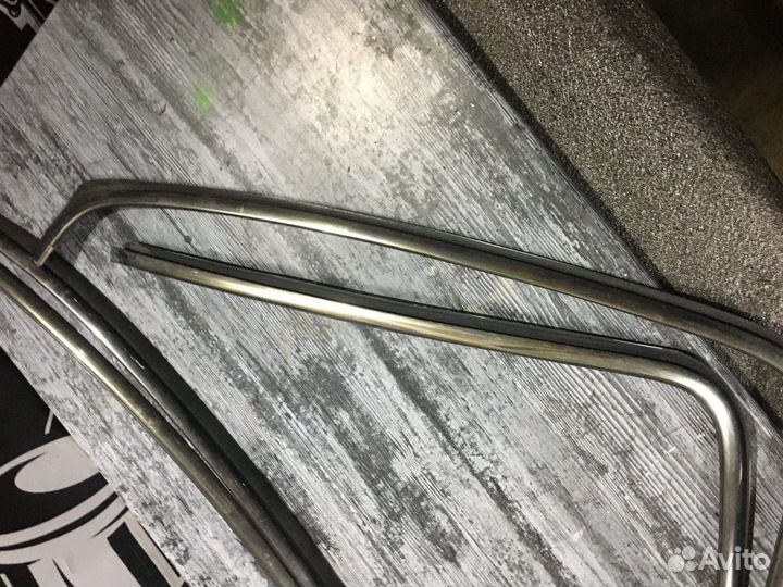 Молдинги заднего стекла Mercedes-Benz S-class W220