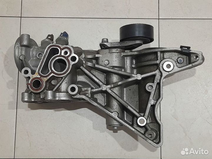 Кронштейн генератора VAG