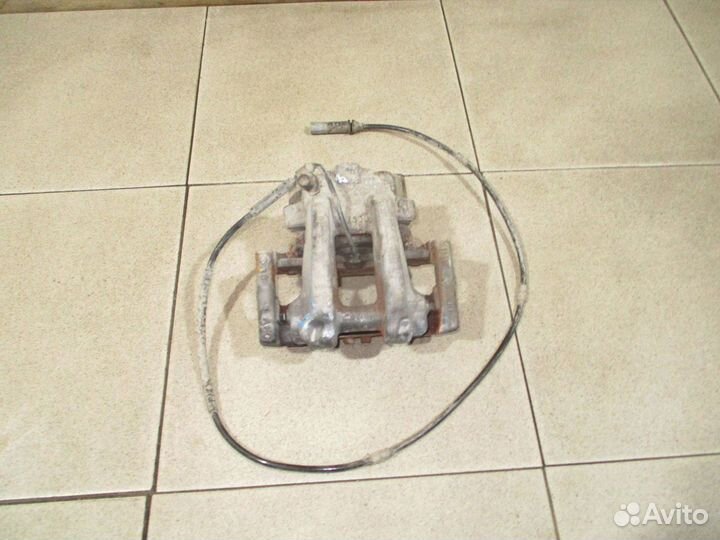 Суппорт задний правый BMW 1-Series (F20/F21)