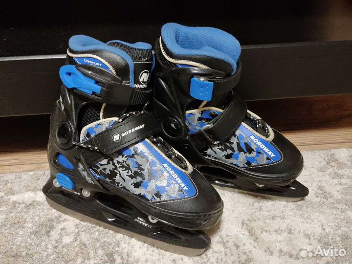 Коньки хоккейные
