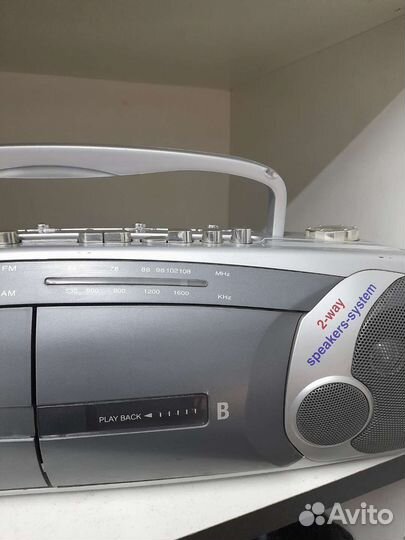 Кассетный магнитофон1кассетн huyhdai