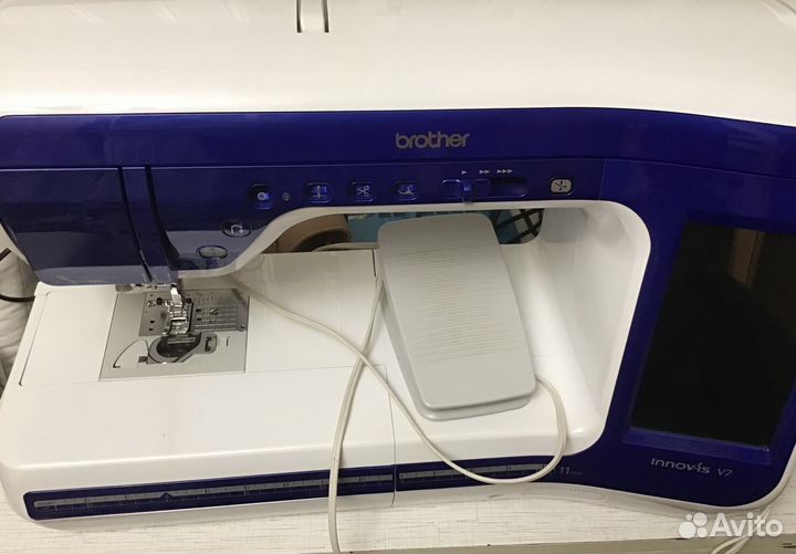 Швейно-вышивальная машина Brother Innov-is V7
