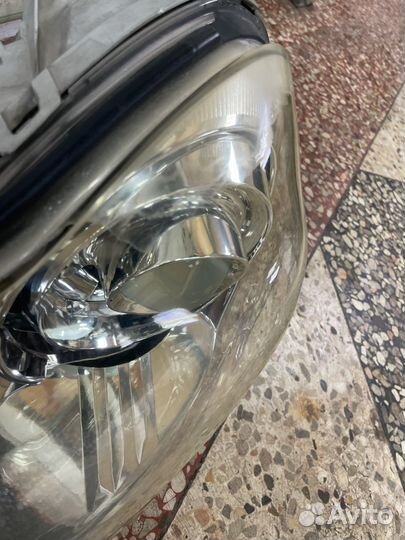 Фары Toyota Majesta 186