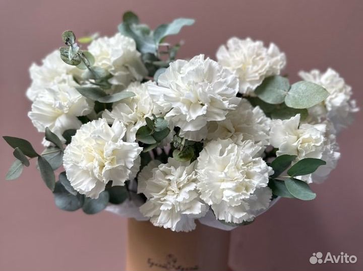 Цветы в коробке «Леди», (Диантус)