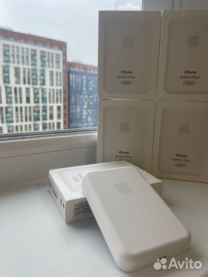 Беспроводная зарядка MagSafe Apple