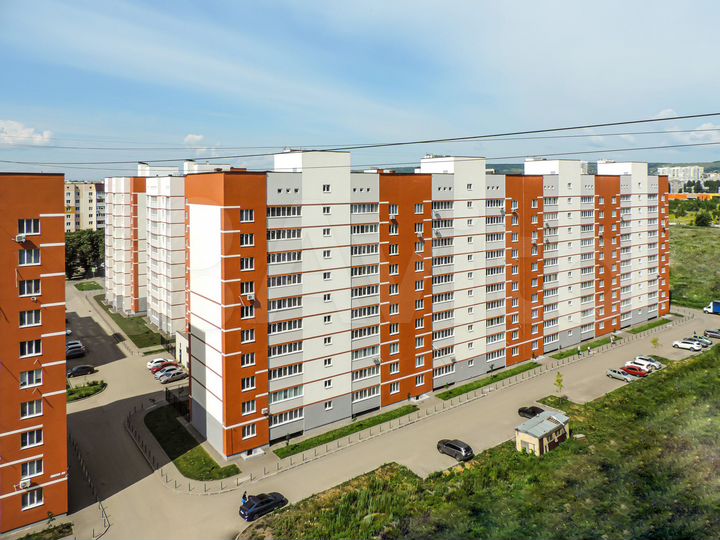 2-к. квартира, 65,5 м², 1/10 эт.