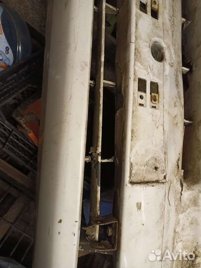 Mitsubishi L300 бампер