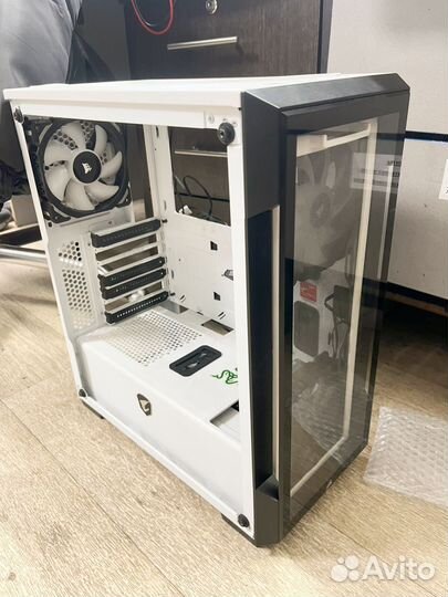 Корпус Corsair iCUE 5000X RGB Tempered glass white