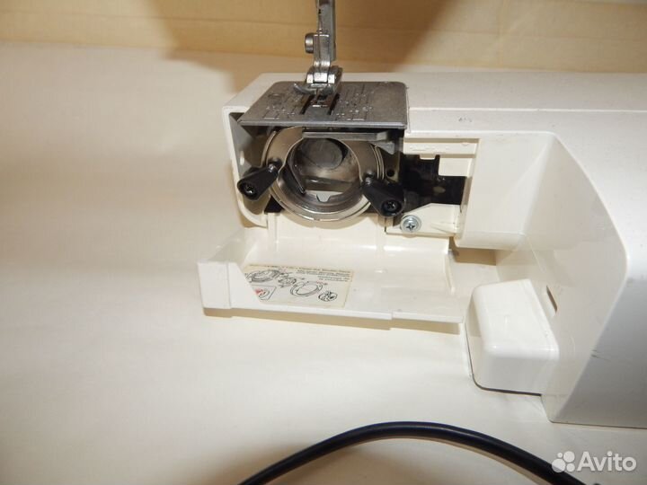 Швейная машинка NEW home