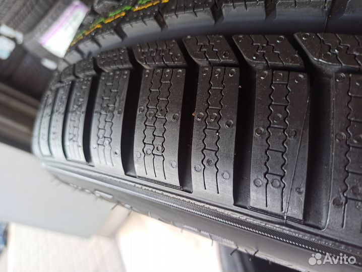Kumho WinterCraft WP72 245/45 R20 103V