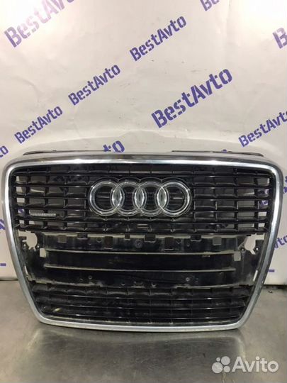 Решетка радиатора передняя Audi A8 D3 4.2 2008