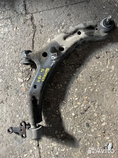 Рычаг передний правый Nissan Bluebird Sylphy