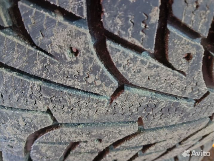 Hankook Winter I'Pike 215/60 R16 99