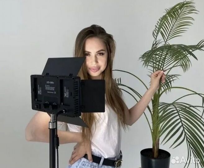 Видеосвет LED800 60вт со штативом