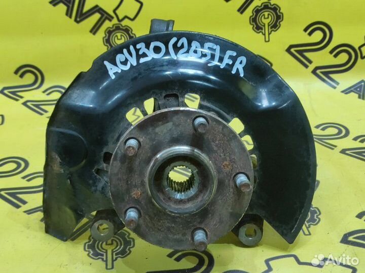 Ступица передняя правая Toyota Camry ACV30 2AZ-FE