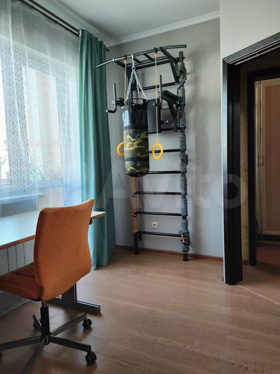 2-к. квартира, 60 м², 9/10 эт.