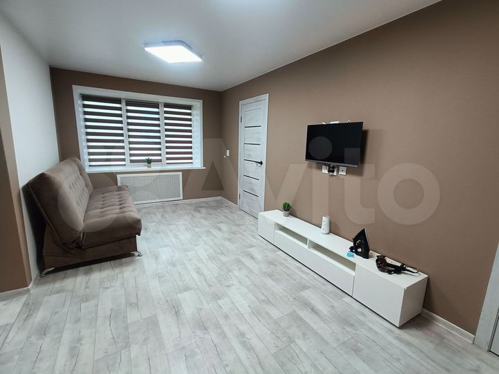 3-к. квартира, 42 м², 1/4 эт.