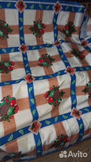 Скатерть и 6 салфеток
