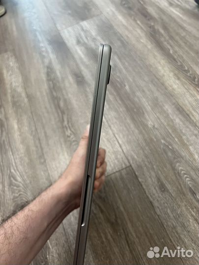 Macbook air 13 m2 8 256