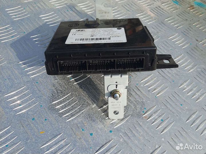 Блок центрального замка Хендай Солярис 2