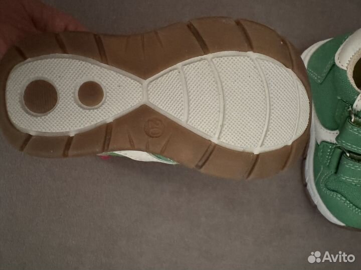 Кроссовки детские 20 размер