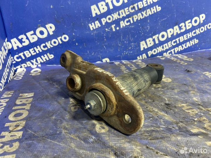 Передний амортизатор подвески. Volkswagen