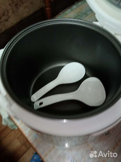 Мультиварка, б/у 1 раз