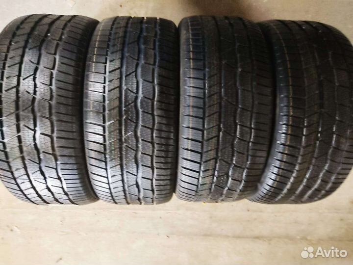 Continental ContiWinterContact TS 830 P 255/35 R20 97W