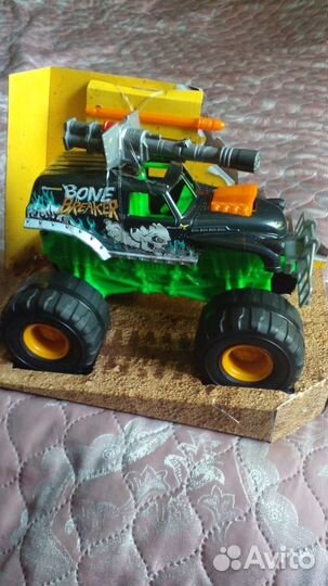 Zuru smashers монстртрак