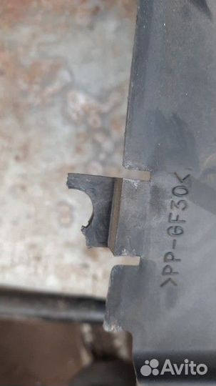 Вентилятор радиатора Mitsubishi Diamante