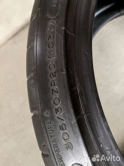 Michelin Pilot Super Sport 245/35 R20 и 305/30 R20 104Y