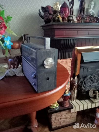 Старинный радиоприемник VEF-202,ссср