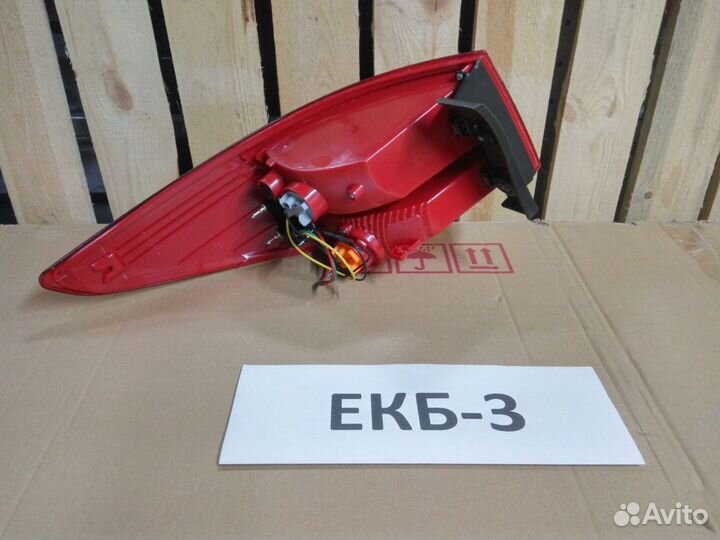 Задний правый фонарь Хендай Сантафе (внешний)