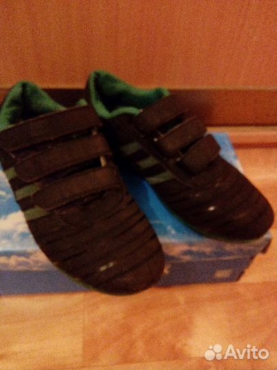 Кроссовки (разм.36)