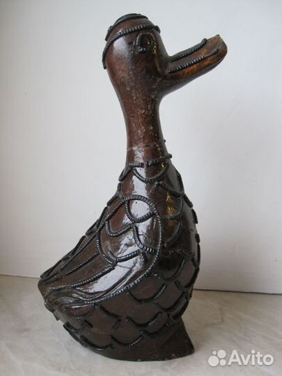 Утка деревянная